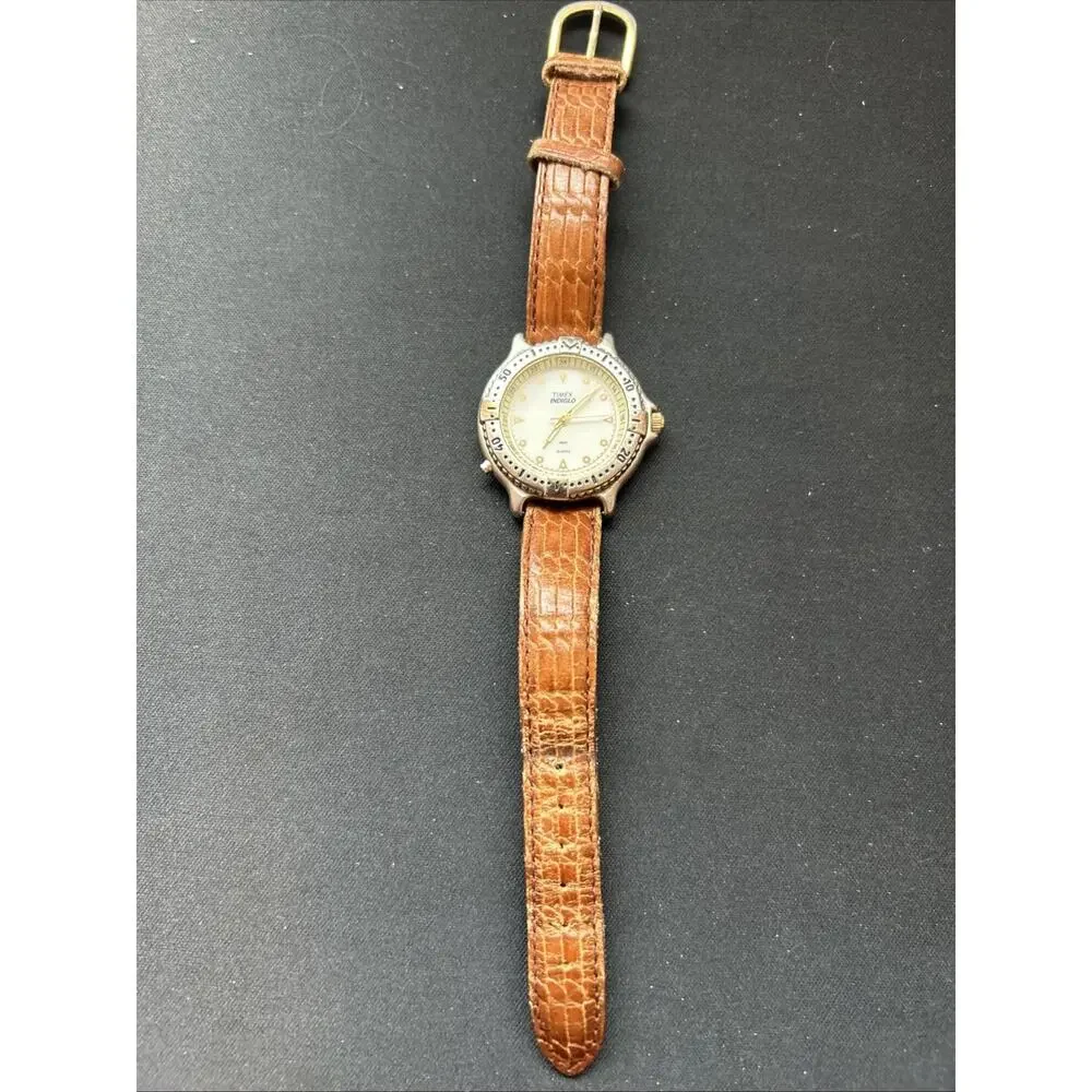 Timex Indiglo Silver Tone White Dial Women’s Quartz Watch